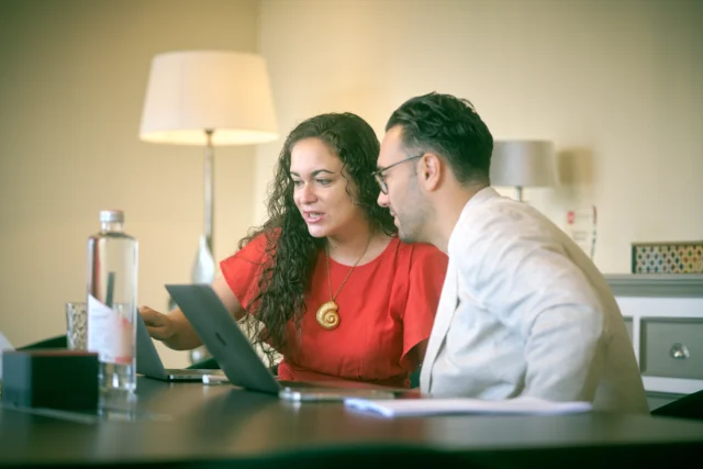 Klinisch team dat gespecialiseerde NPS-behandeling biedt bij Paracelsus Recovery