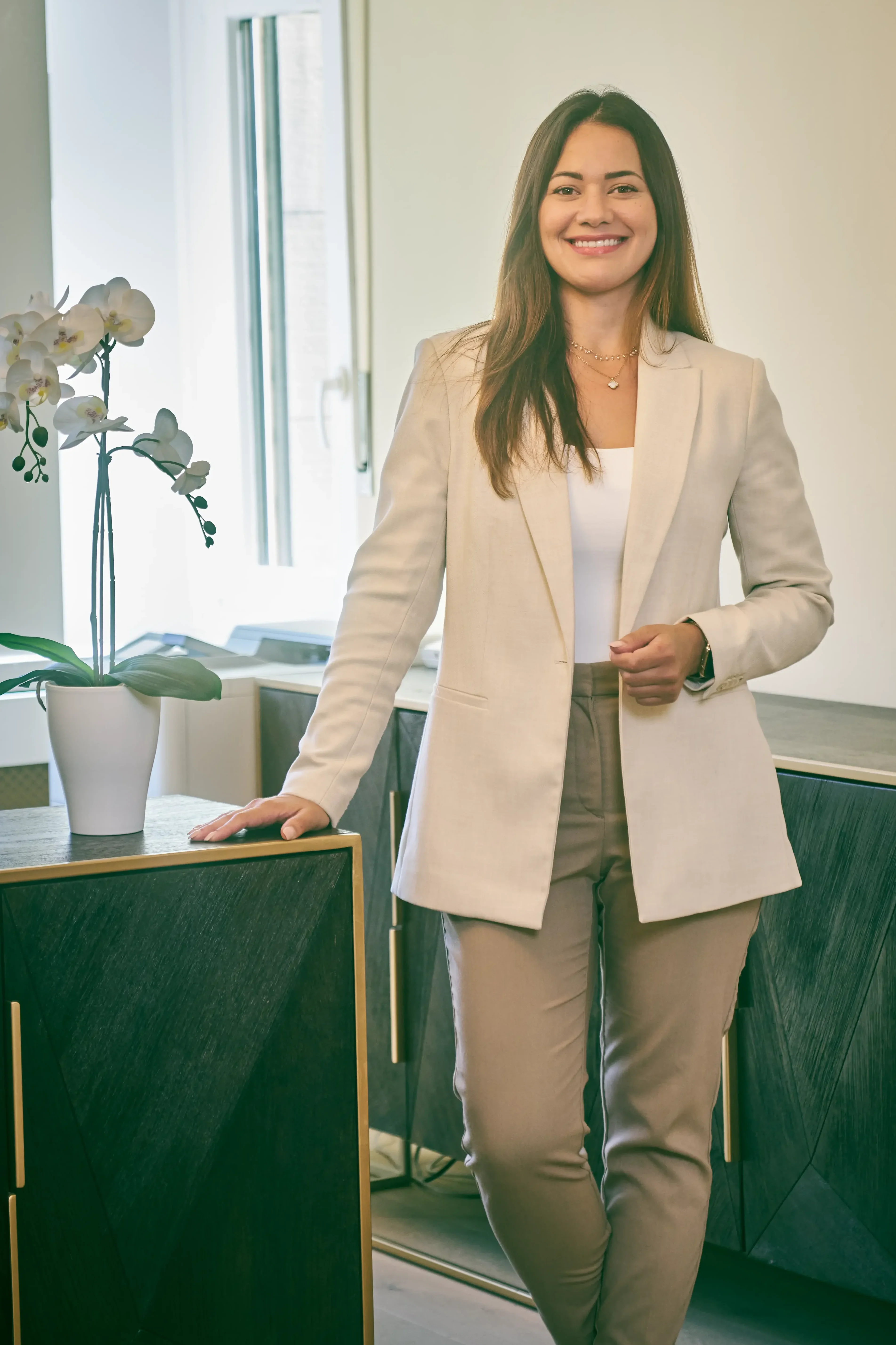 Portret van Maria Pena, Office Manager